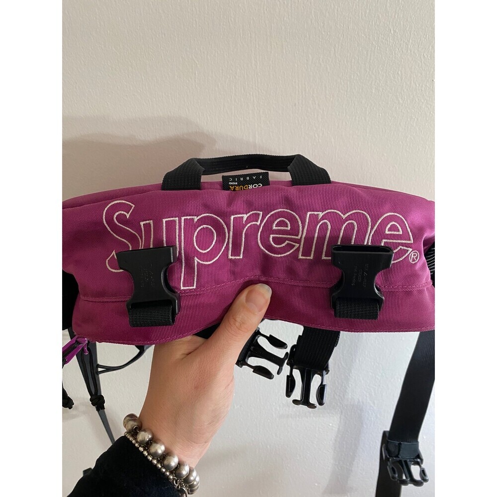 Supreme Waist Bag - Picture 3 of 7